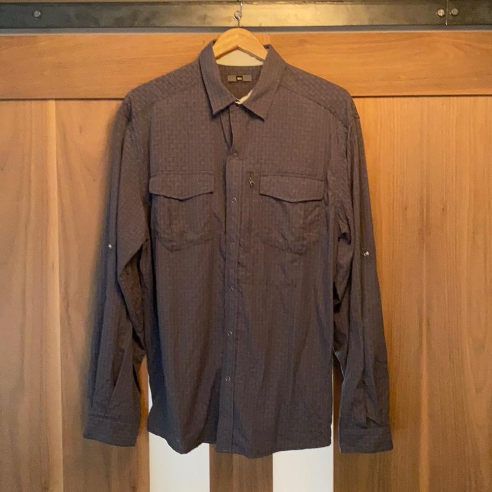 ⭐️ REI Long Sleeve Hiking Shirt